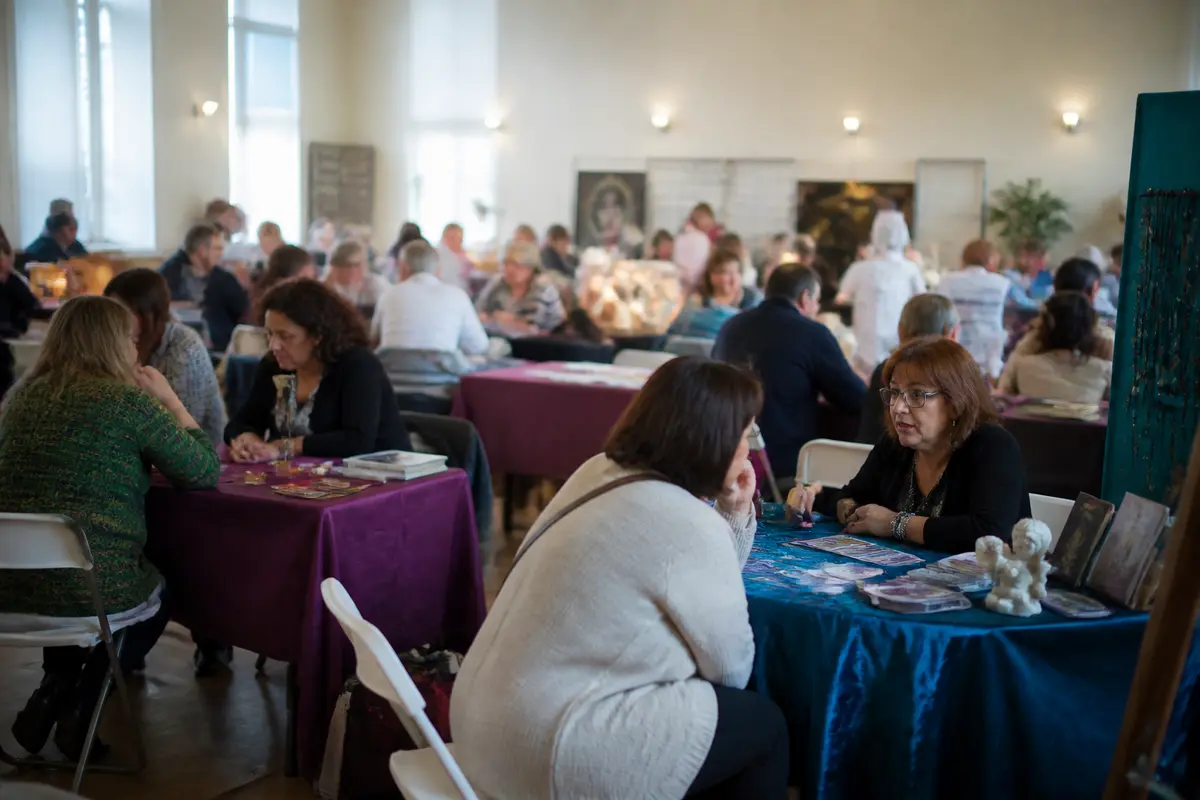 Salon de la voyance 2025 : Bien-être et arts divinatoires